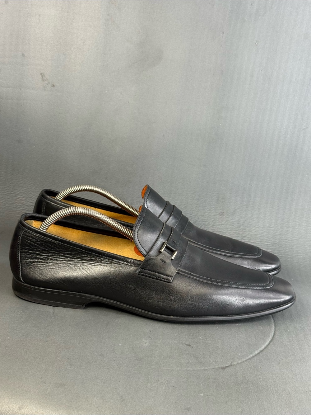 Magnanni black leather slip On loafer shoes men’s size 11
